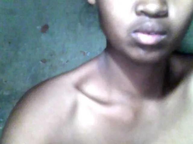 Allycha1 on BongaCams 