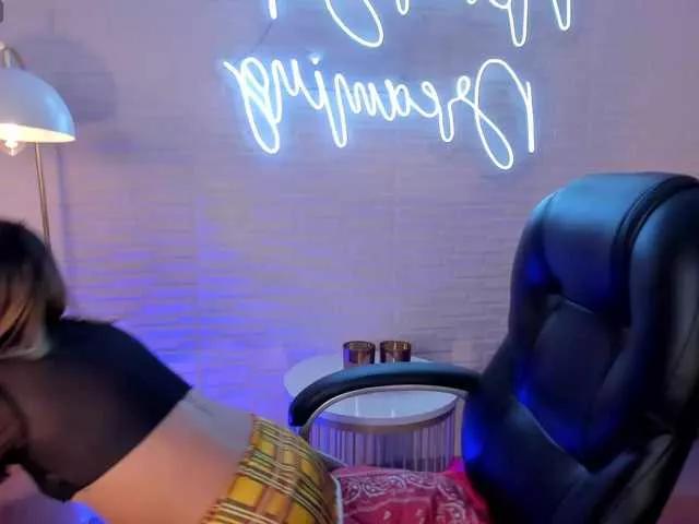 MollySunders on BongaCams 