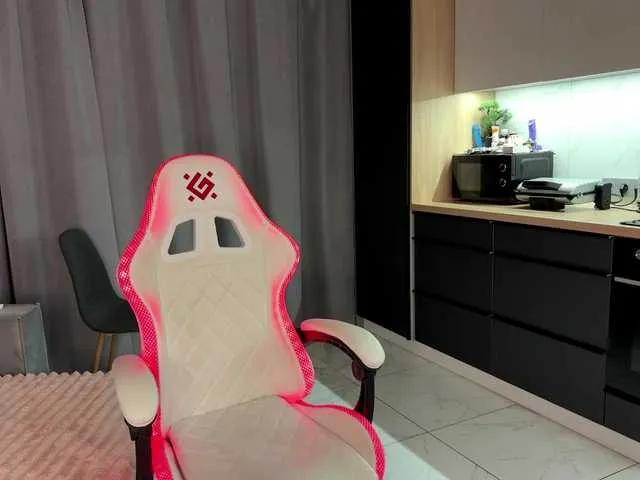 SweetieTati on BongaCams 