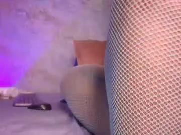 _maddy_miller — FUCK MACHINE ANAL #squirt #ebony #anal #feet #fuckmachine [1998 tokens remaining]