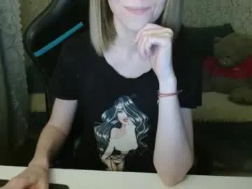 angelcute32's avatar