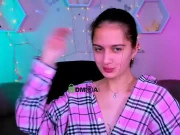 beauty_ginger — GOAL: Make me happy [25 tokens remaining] Welcome to my room! #nonude #18 #mistress #teen #lesbian