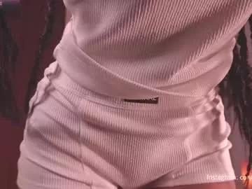 connie_west0 on Chaturbate 