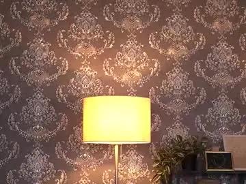 ellieredd on Chaturbate 