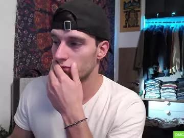 folleti7 on Chaturbate 