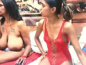 indiansexyslender4u2luv on Chaturbate 