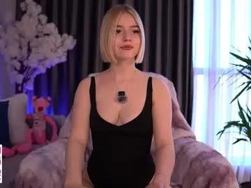 joice_queen — GOAL: lick lips [15 tokens remaining] Hi, I'm Paula. Let's Play :) type /menu to play with me! #blonde #bigboobs #squirt #tease #teen