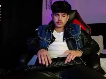 lylebennett_ on Chaturbate 