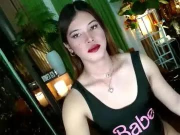 queen_kendalx19 on Chaturbate 