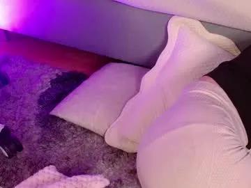 skay_bluee — GOAL: Flash ass [69 tokens remaining] Is Friday and the body knows  #pearcing #pvtopen #petite #daddy #smalltits