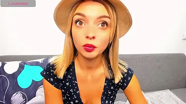 _ellen_meow_ on StripChat 