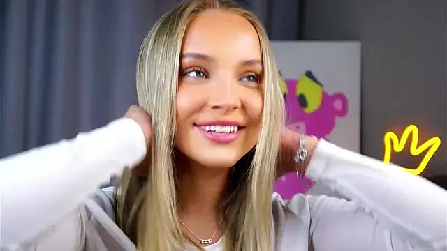 AftonConnett — I want to put my hand in those panties