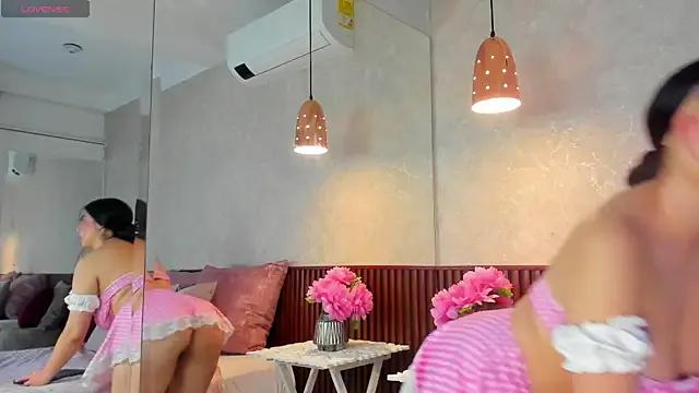 alisonnwalker2025 — Make me wet my pussy with Hitachi