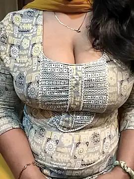 Anamika_Kapoor on StripChat 