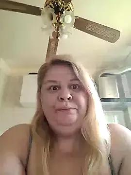 AriannaMilf on StripChat 