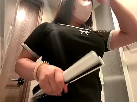 Atashi_Hcup on StripChat 