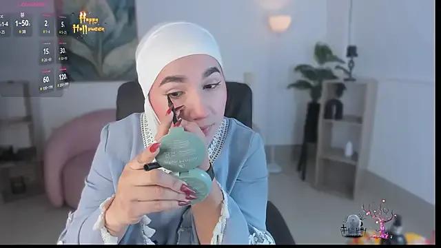 Ayha_khalaf — show boobs