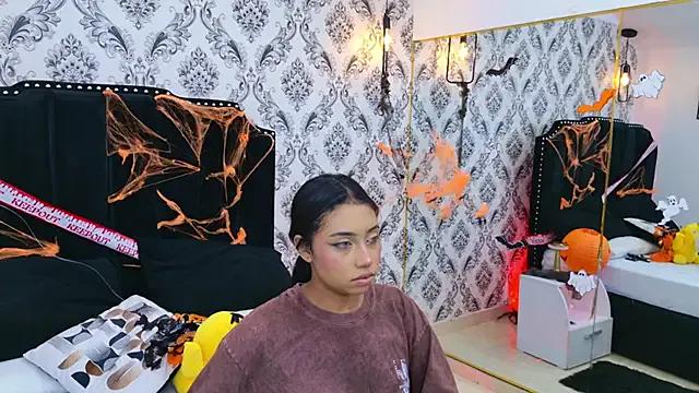 Becca_Grims on StripChat 