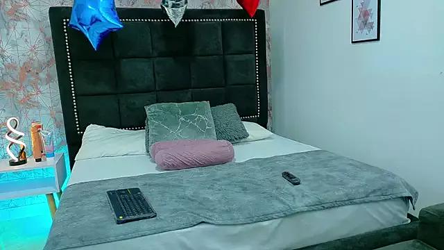 Becca_Grims on StripChat 