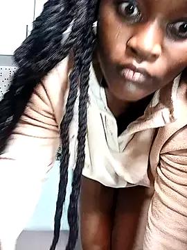 Bella045 on StripChat 