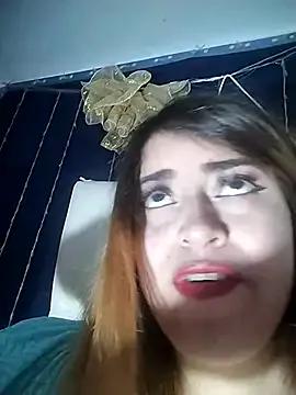 bella_star21 on StripChat 