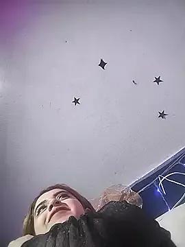 bella_star21 on StripChat 