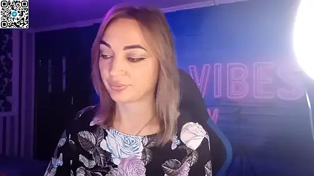 Blonde_Temptation — Slap my ass 5 times