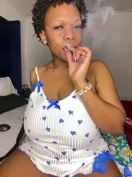 Boneca25 — Oil ass