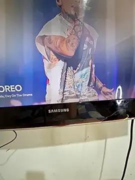 candyy_white — high vrbrations and put my domi