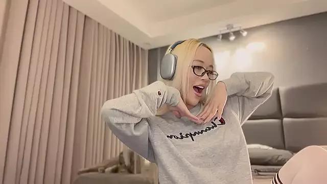 Carrie_Colbyxx on StripChat 