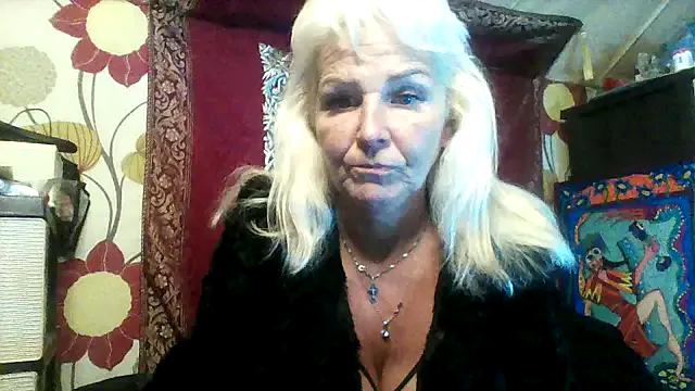 CassandraSandra44's avatar