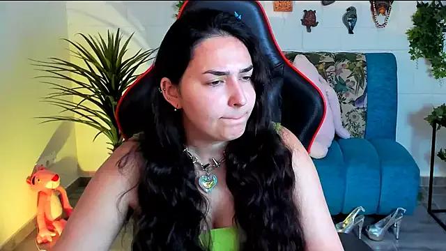 CeceliaJohnson on StripChat 