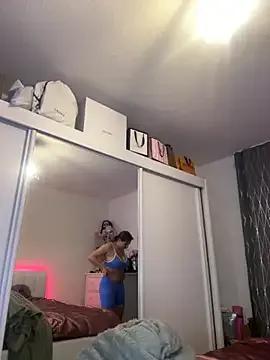 eleonoree on StripChat 