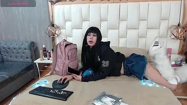 Foxxy_Doll on StripChat 