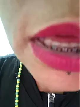 gatadeojosclaros on StripChat 