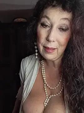 GypsyEsmeralda's avatar