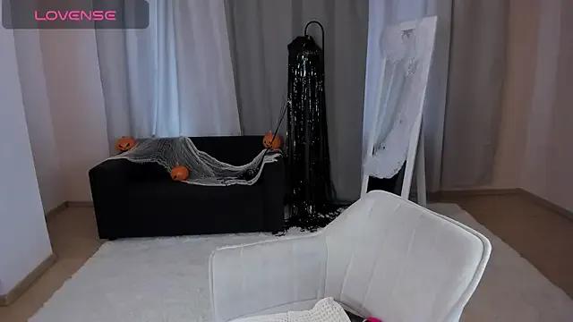 helentasty on StripChat 