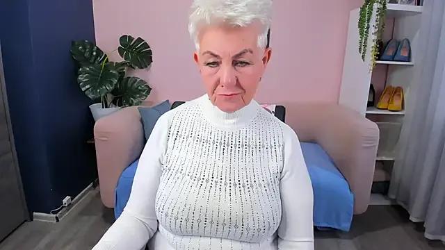 HotandMature — chest-50. ass -100...naked . pussy -150