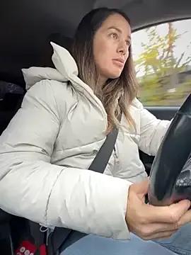 HotXMom — Pleasure me good