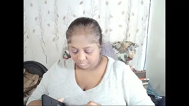 Indiantasha on StripChat 