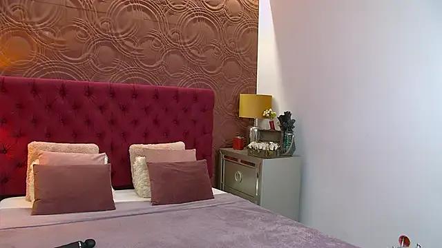 IrisMonn on StripChat 