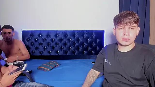 isaac_master77 on StripChat 