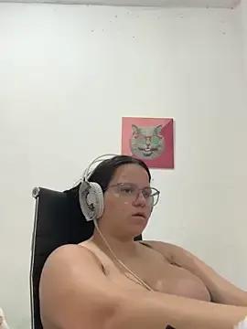 isanhaiaka — Freechat on StripChat