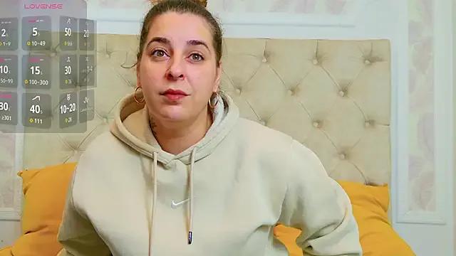 KarinaNoir — Private on StripChat