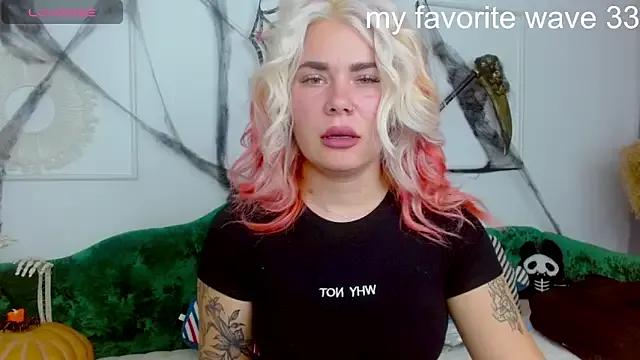 lada_love on StripChat 