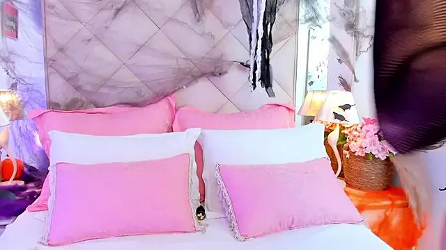 LilBoonew on StripChat 