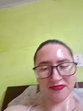 Linda_Hot13 — Flash cola, masaje en aceite