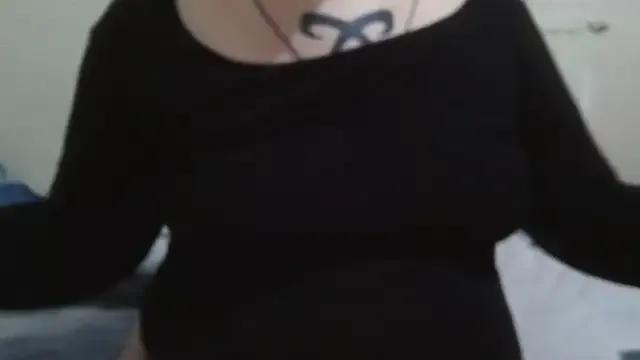 LolaXXDreams on StripChat 