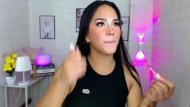 LylianaGirlx on StripChat 