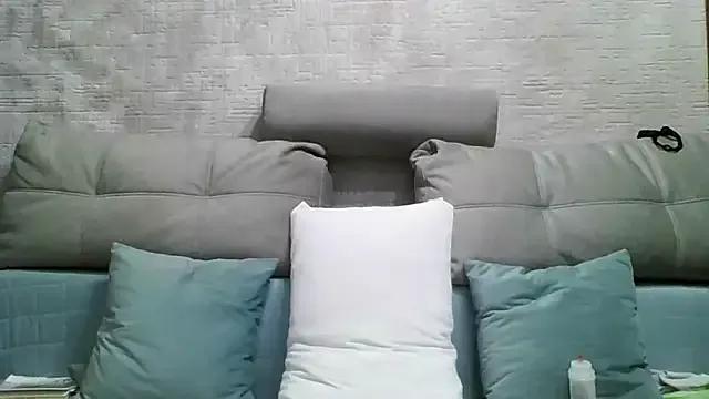 Mellana on StripChat 